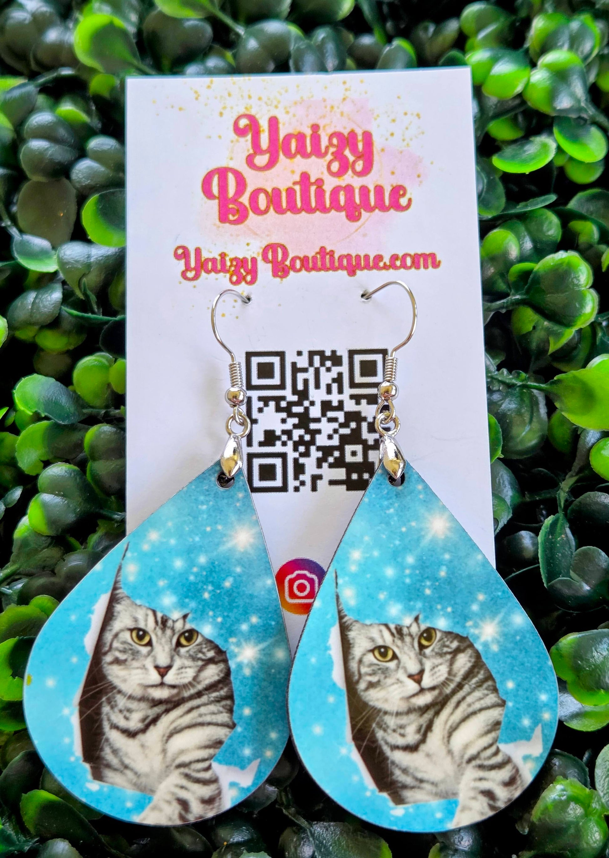 Handmade Cat Teardrop Earrings – Silver Tabby Design with Starry Sky – Lightweight MDF Wood Jewelry for Cat Lovers Yaizy Boutique