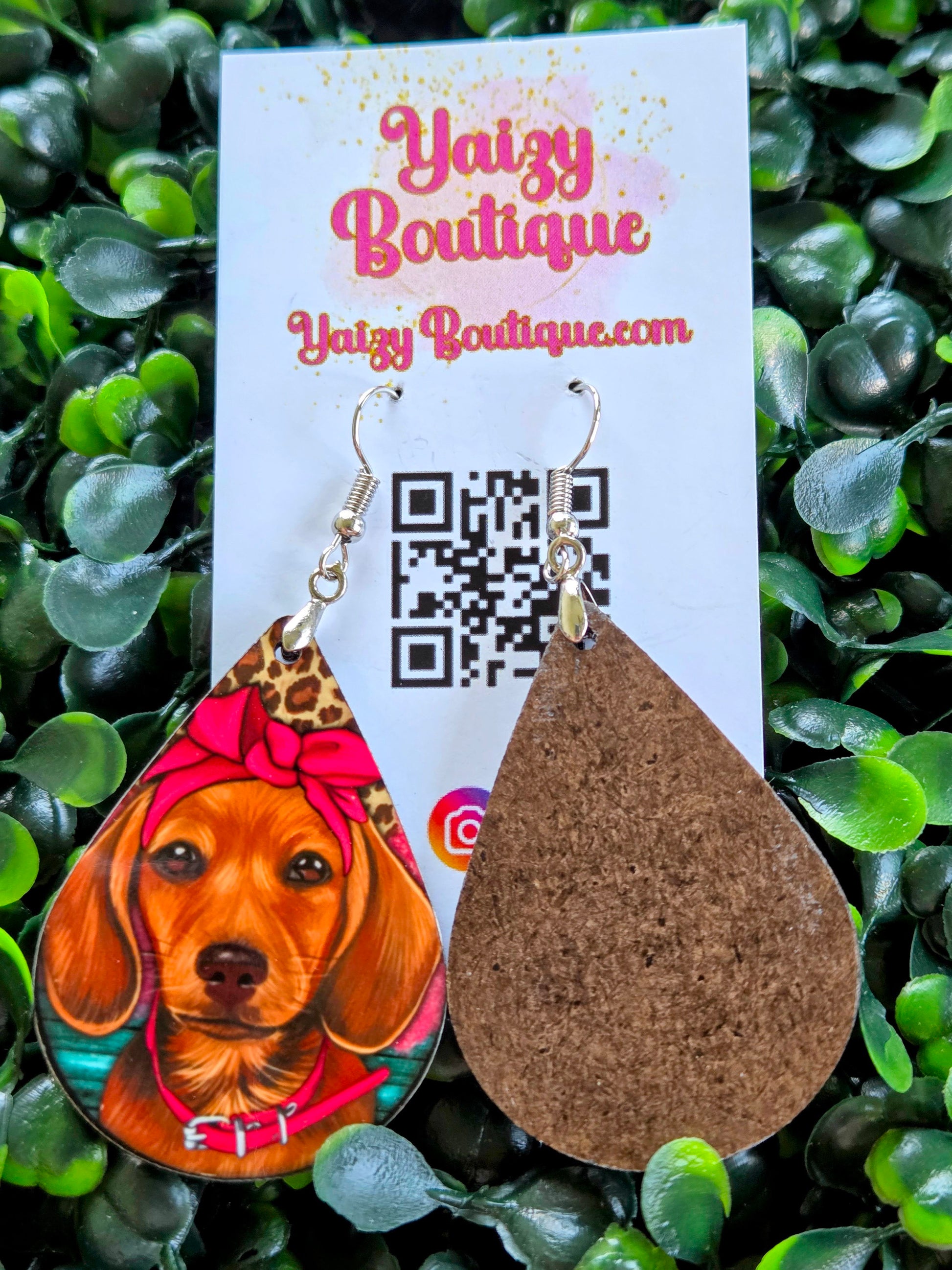Handmade Dachshund Teardrop Earrings – Cute Dog Earrings with Bow – MDF Wood Lightweight Jewelry Yaizy Boutique