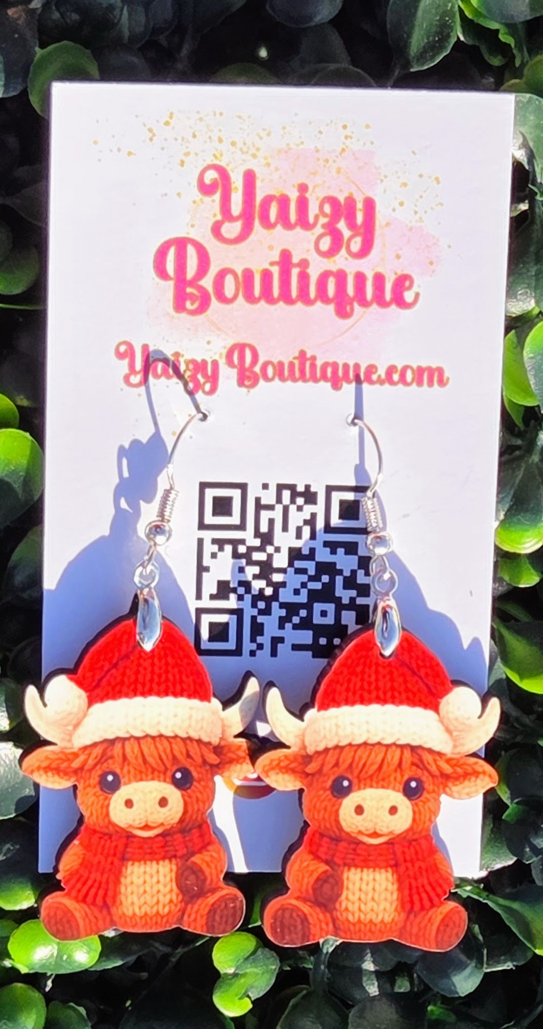 Christmas Highland Cow Earrings – Handmade MDF Wood Holiday Jewelry Yaizy Boutique