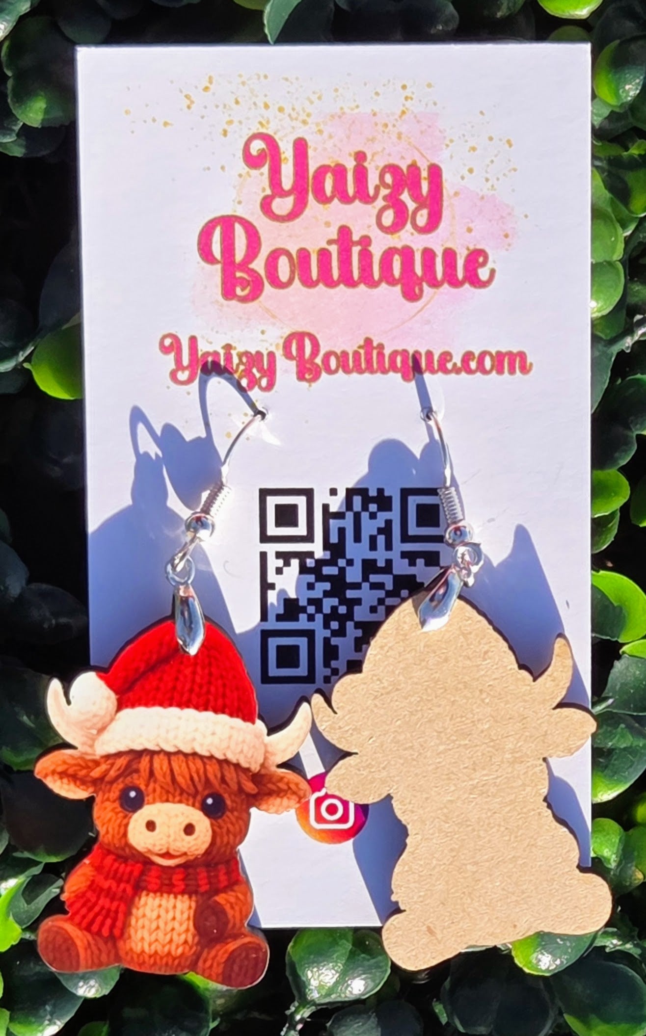 Christmas Highland Cow Earrings – Handmade MDF Wood Holiday Jewelry Yaizy Boutique