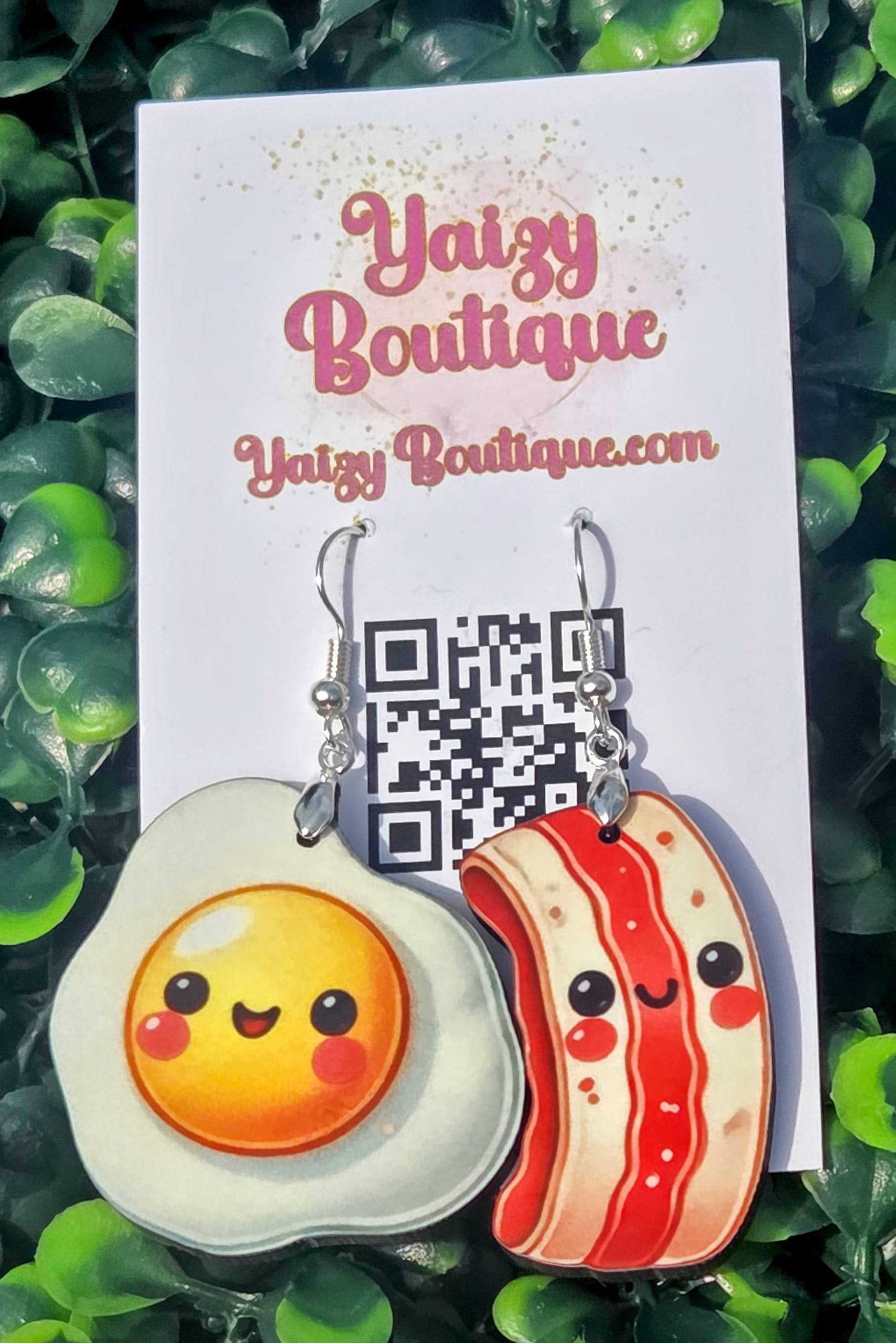 Kawaii Bacon & Egg Earrings | Cute Mismatched Breakfast Jewelry | Handmade Foodie Gift Yaizy Boutique