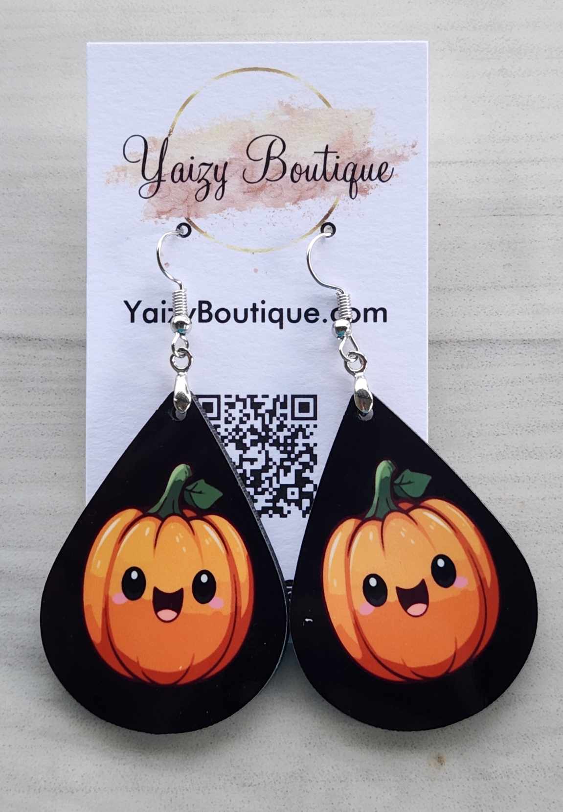 Happy Pumpkin Earrings (black background)