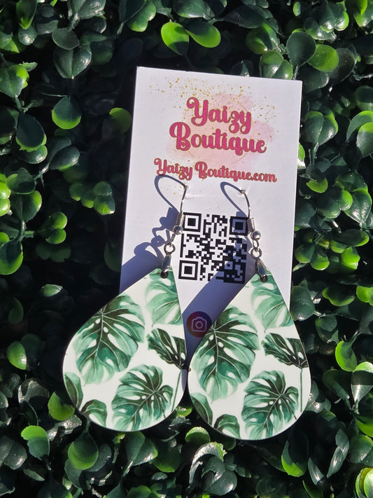 Handmade Tropical Monstera Leaf Teardrop Earrings - Lightweight Botanical Jewelry Yaizy Boutique